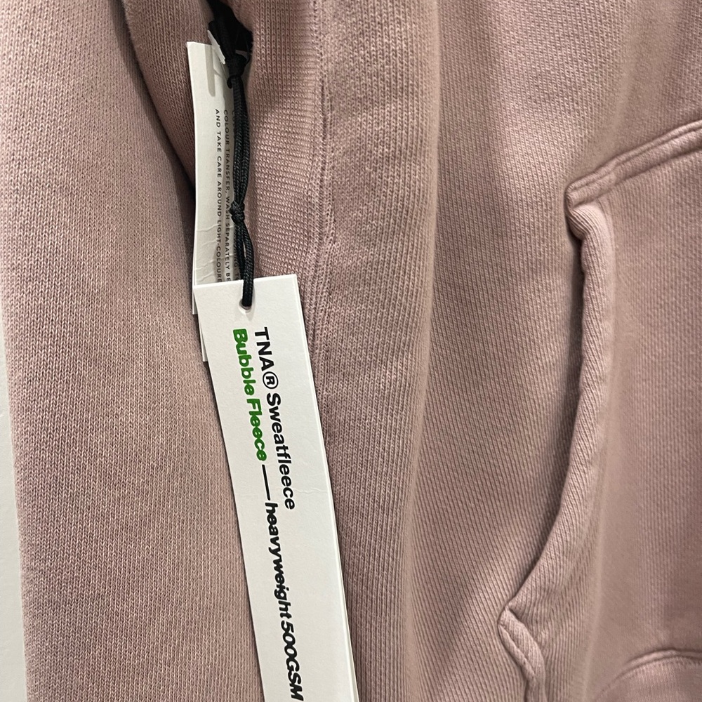 NWT Aritzia TNA Bubble Fleece Boyfriend Zip Hoodie Mauve Sz Medium - Picture 5 of 9